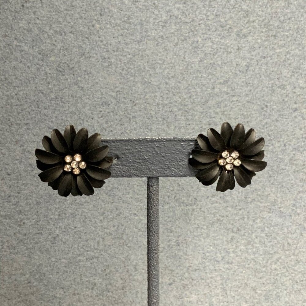 Rhinestone Flower Pierced Earrings 1 In Black Retro Glam Bling Vintage Elegant - Picture 2 of 6